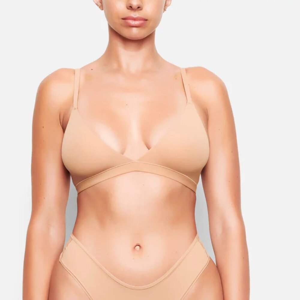 🆕 SKIMS • Fits Everybody Triangle Bralette